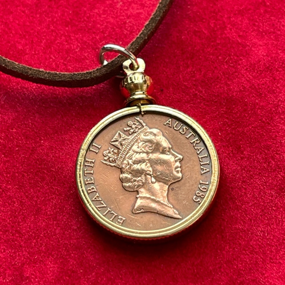 Australia Coin Pendant Necklace